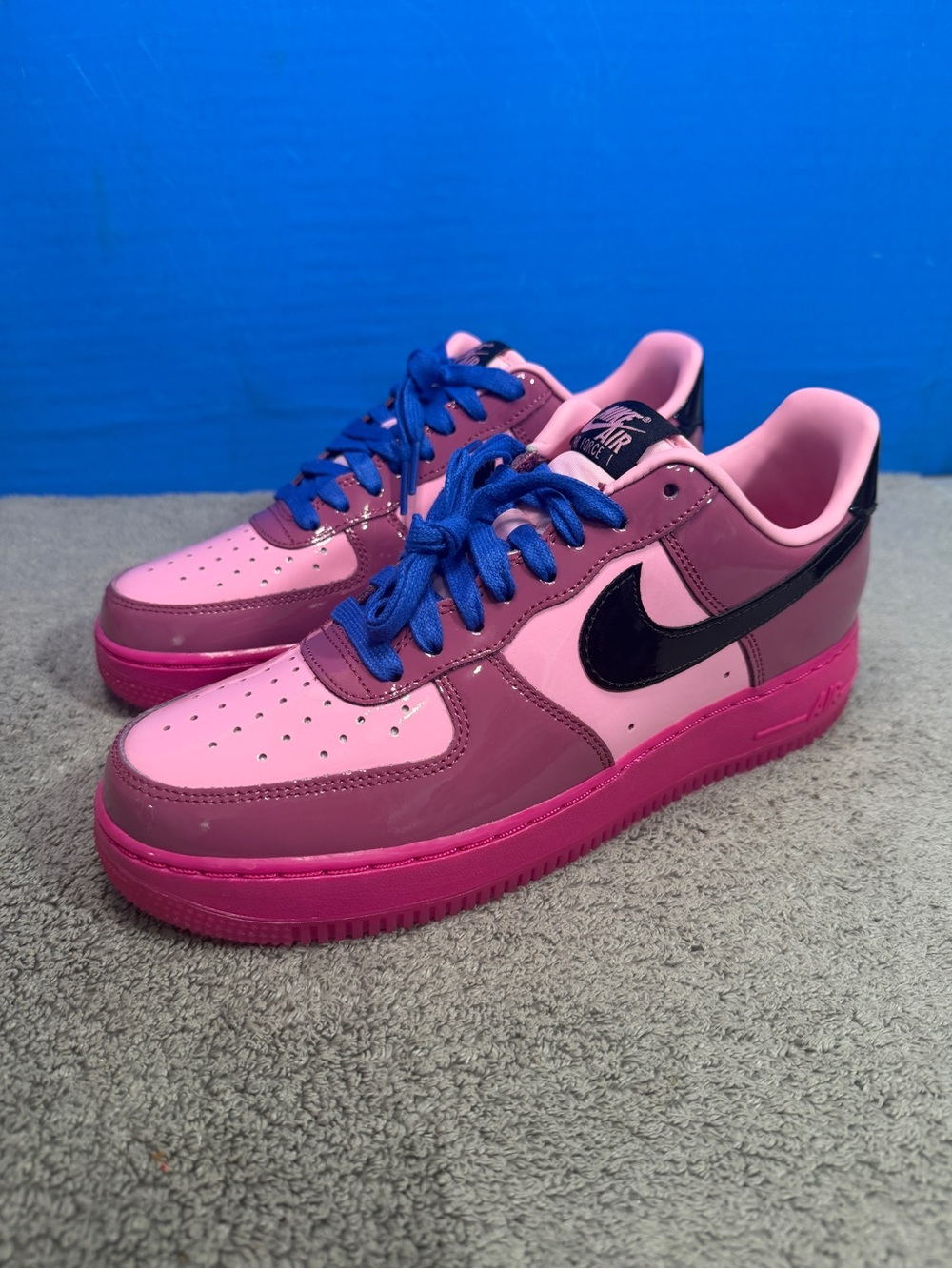 Nike Air Force 1 qs
Brand new